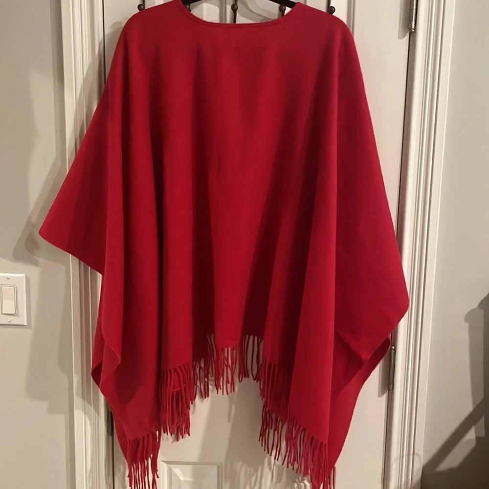 NWT Saks Fifth Avenue Garnet Red Lambswool Wrap